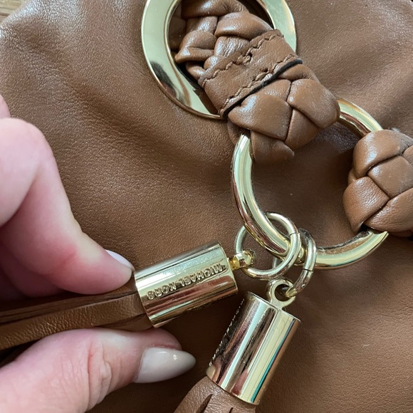 Michael Kors tan crossover bag with adjustable straps - Picture 12 of 12